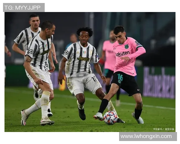 杜迪兰治与华沙的激烈对决揭示了足球战术的魅力与球队实力的较量